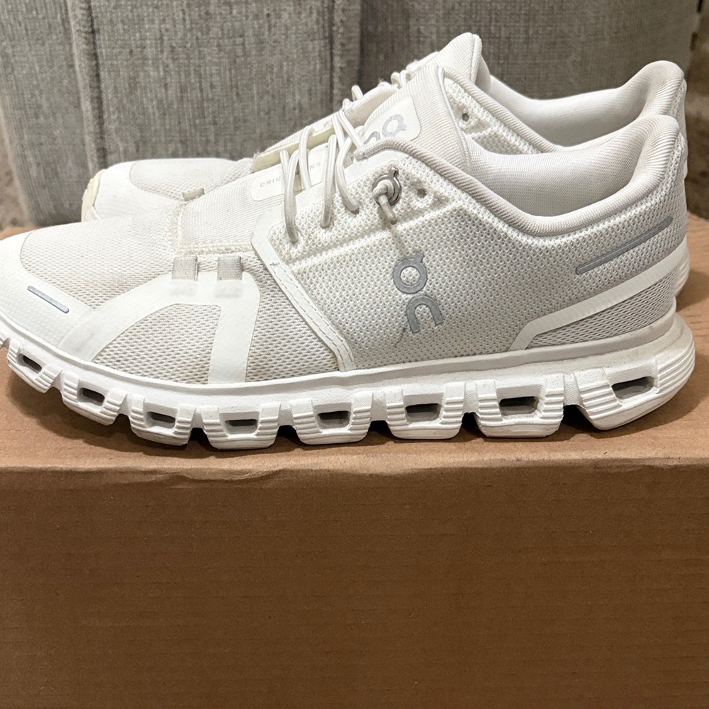 On Women's White Athletic Shoes